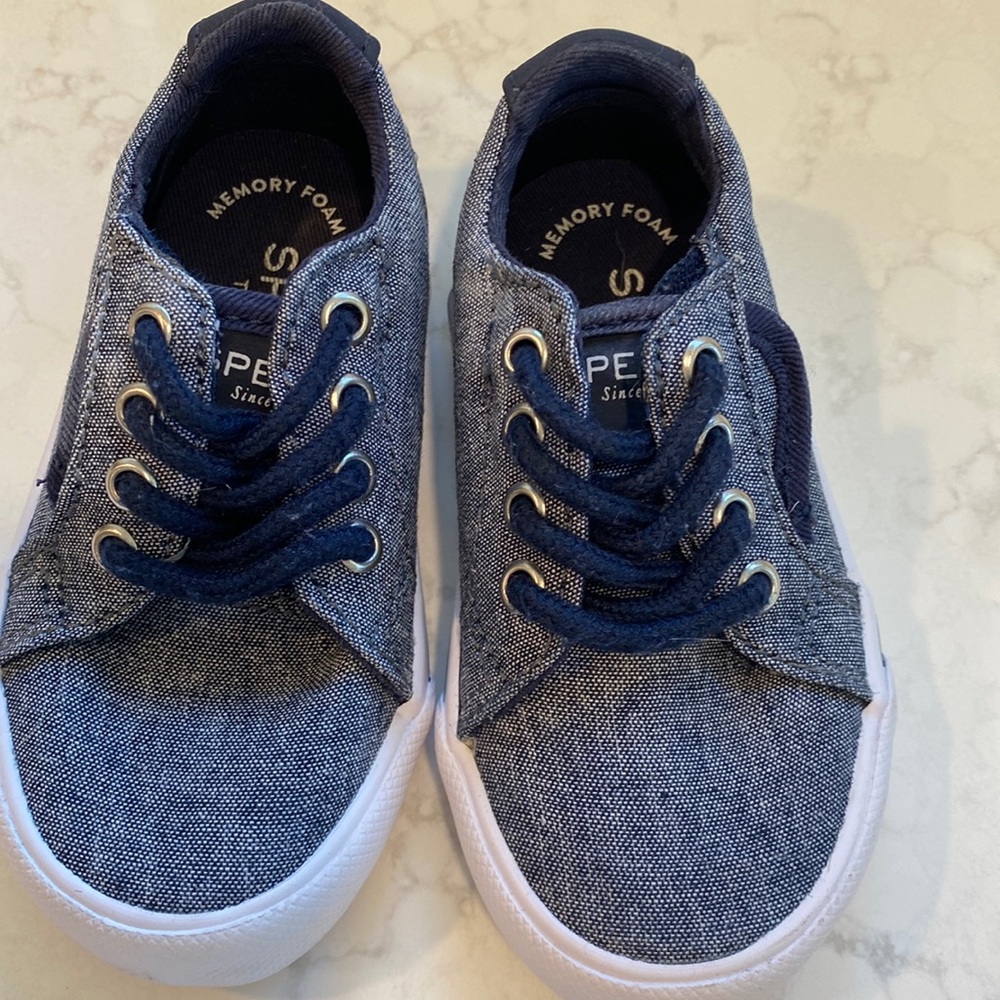Like new baby sperry boat shoes